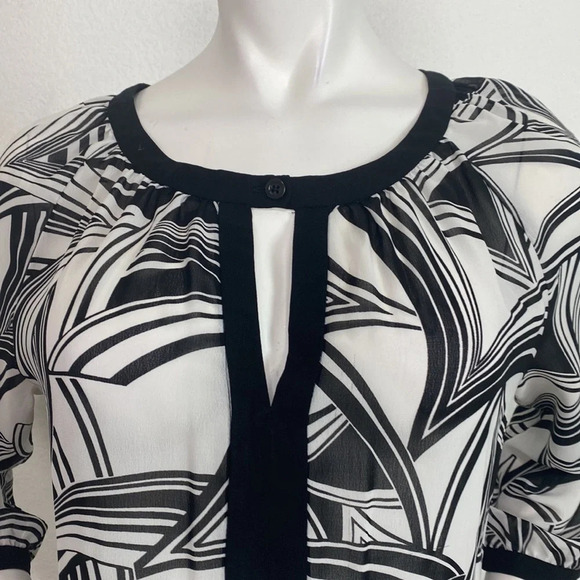 Banana Republic Black & White Geometric Patterned 3/4 Sleeves Cottagecore Top M - Picture 2 of 10